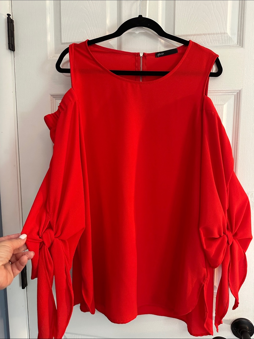 Gibson Tomato Red Textured Cold-Shoulder Top